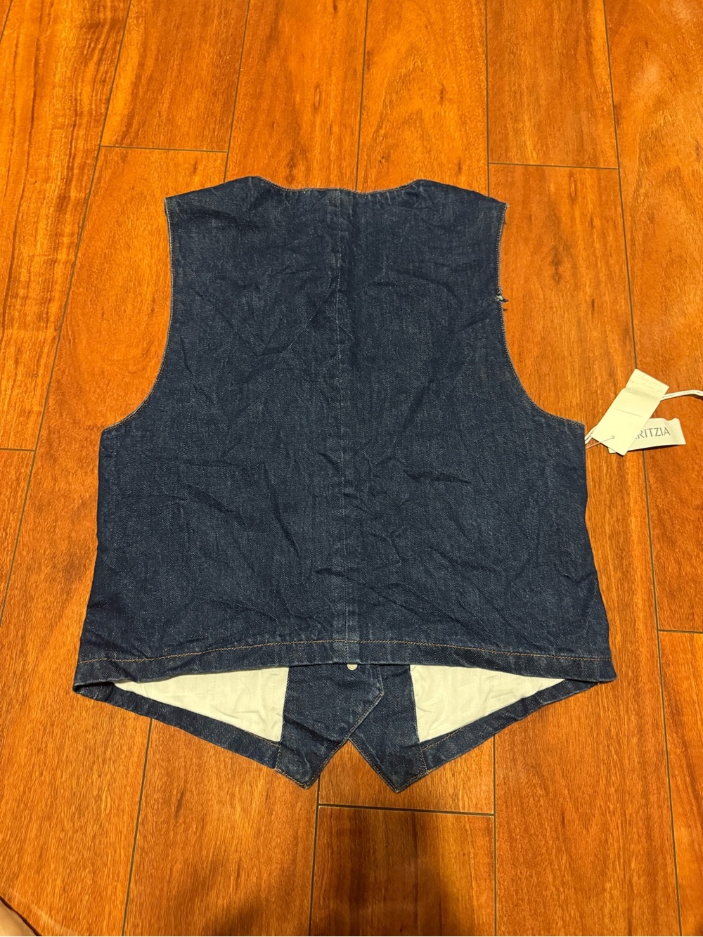 Jeans Subcategory Identification - Picture 4 of 8
